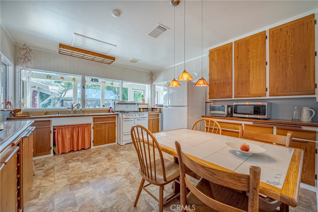 1028 W 22nd, Merced, CA 95340