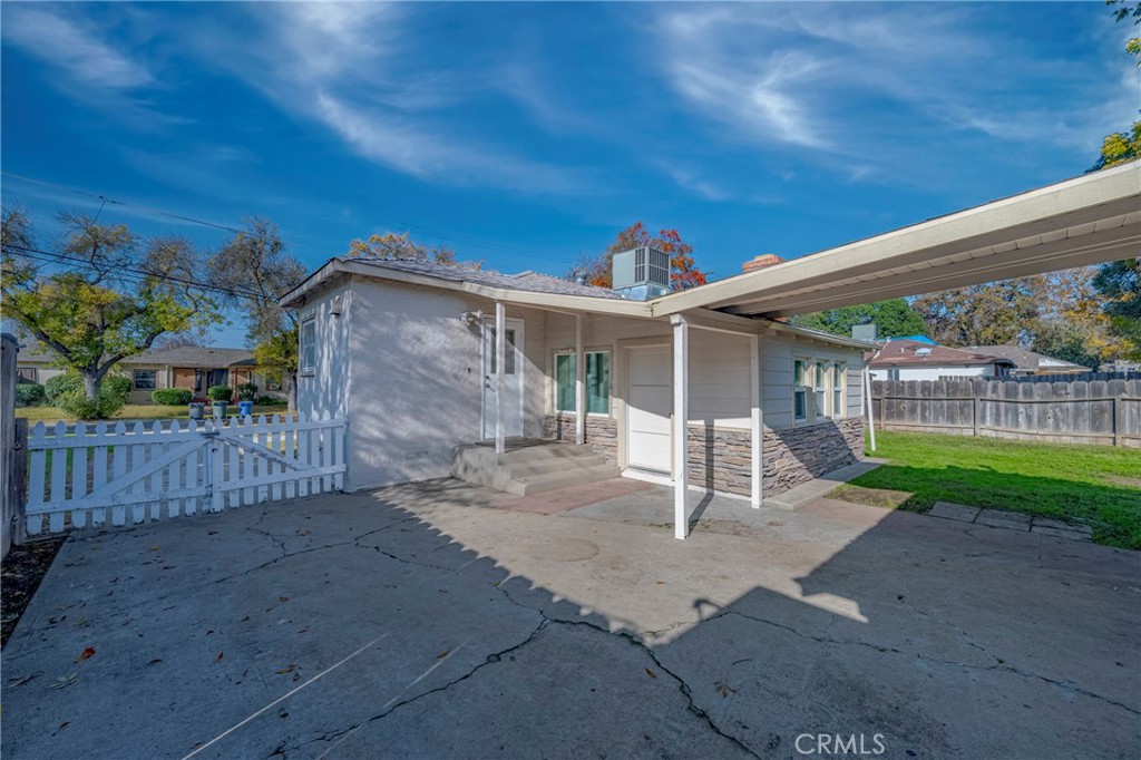 2436 3rd, Merced, CA 95340
