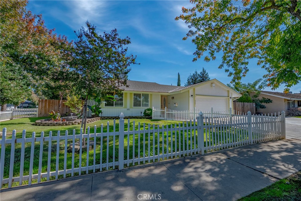 2988 Bedford, Merced, CA 95340