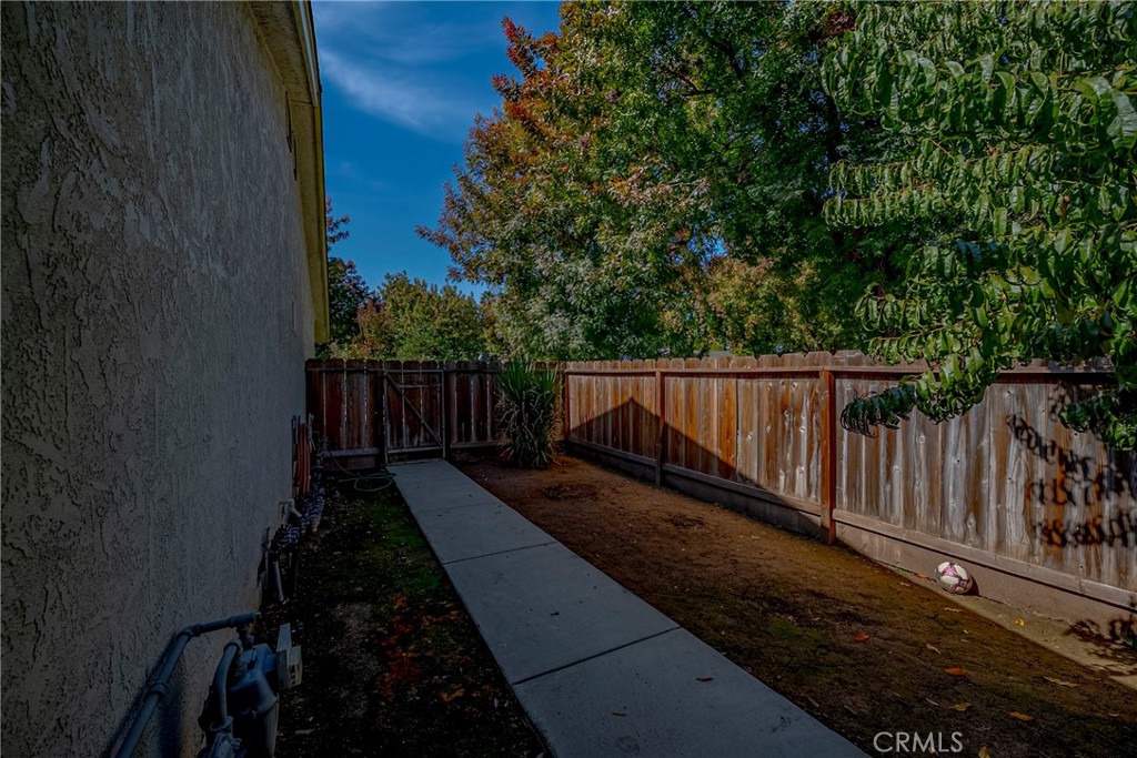 2988 Bedford, Merced, CA 95340