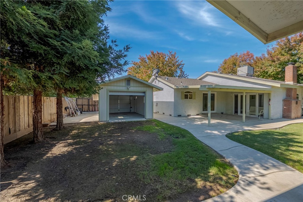 2988 Bedford, Merced, CA 95340