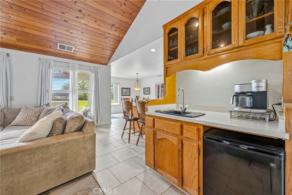 3692 N Gardner, Merced, CA 95340