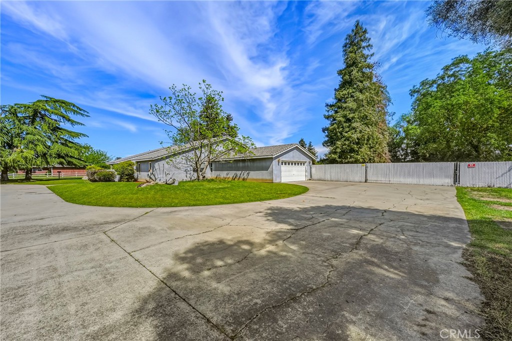 3692 N Gardner, Merced, CA 95340