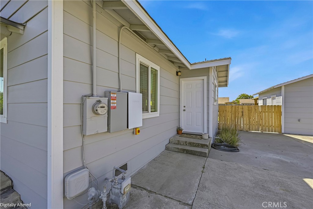 456 E Gerard, Merced, CA 95341